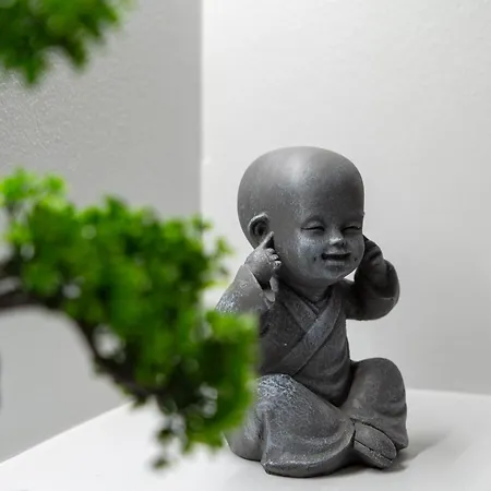 Naos With Free Private Parking Of Stayinthess *