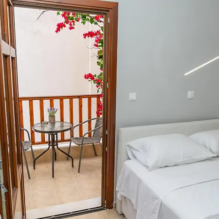Apartment Naos
