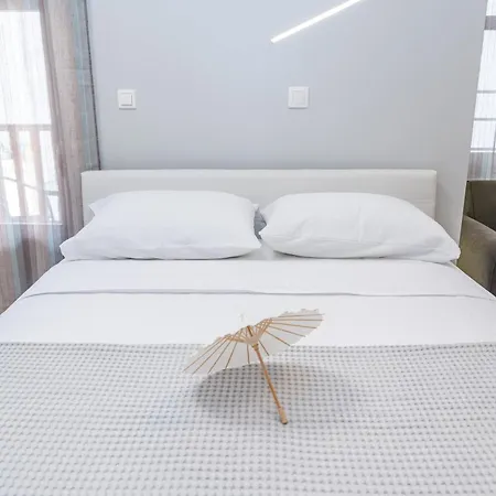 Naos With Free Private Parking Of Stayinthess