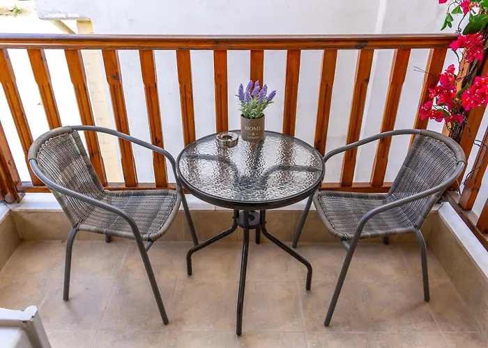 דירה Naos With Free Private Parking Of Stayinthess *