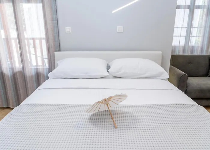 Naos With Free Private Parking Of Stayinthess