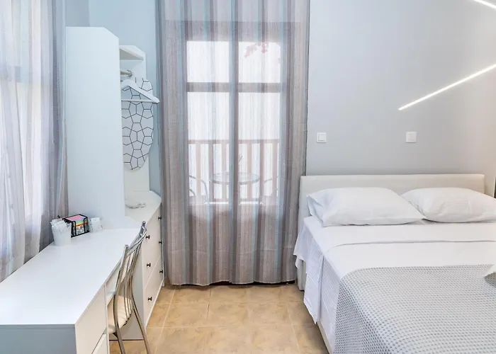 דירה Naos With Free Private Parking Of Stayinthess *