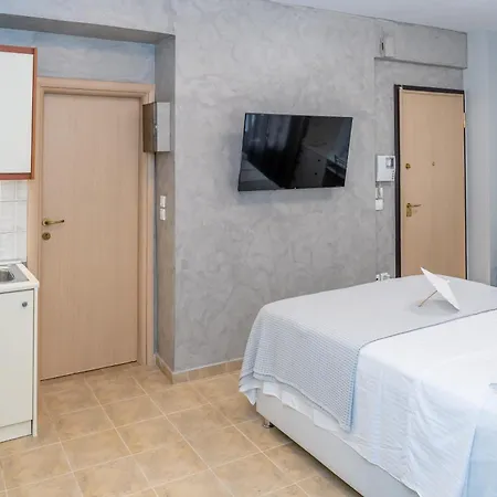 Naos With Free Private Parking Of Stayinthess *